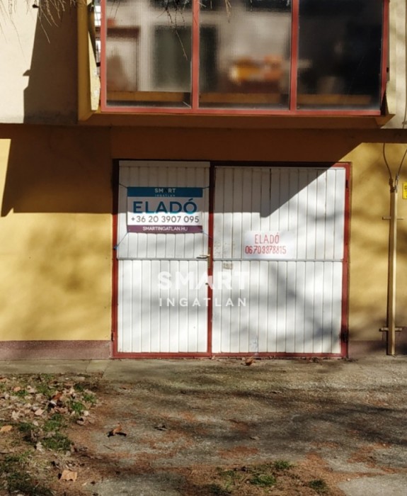 Eladó üzlethelyiség, Békés megye, Békéscsaba, Lencsési út